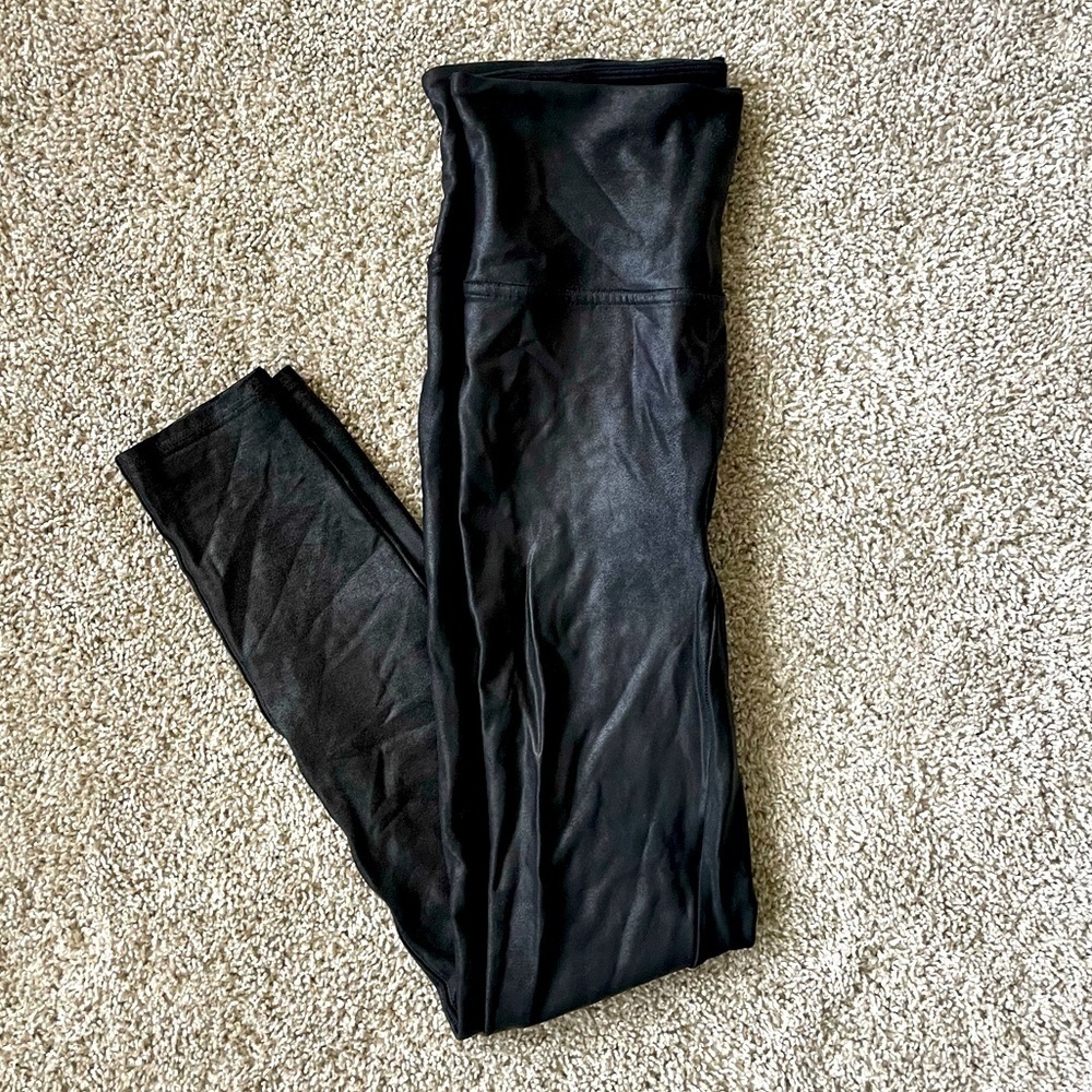 Womens Spanx faux leather leggings black size medium